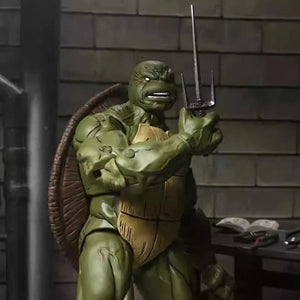 TMNT Battle Damaged Last Ronin Figurine (18 cm)