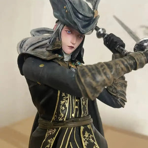 Bloodborne Maria Deluxe Figurine (29 cm)