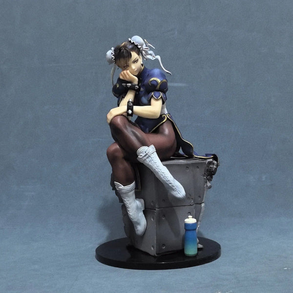 Thoughtful Chun-Li Figurine (26 cm)