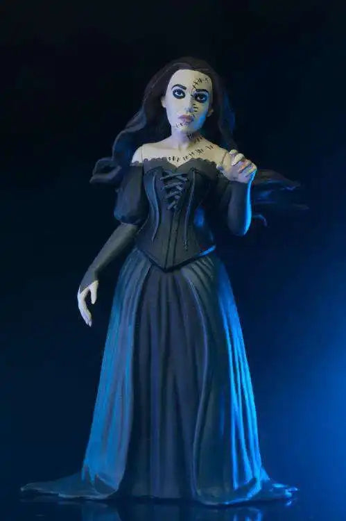 NEKA Beetlejuice & Dolores Figurines (18 cm)
