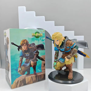 Hero of Hyrule Figurine (14 cm)