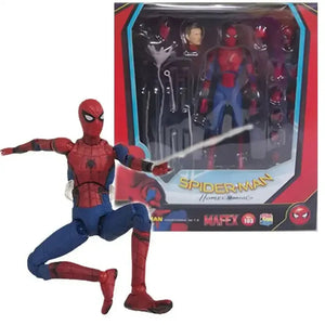 MAFEX No. 103 Spiderman Homecoming Action Figurine (15 cm)