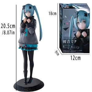 SEGA Hatsune Miku Kawaii Figurine (21 cm) - Bear Hugs