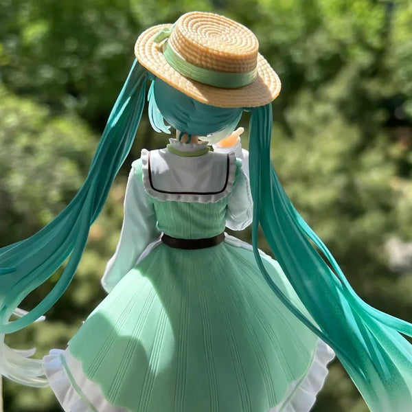 Hatsune Miku Fashion Country Figure (20 cm)