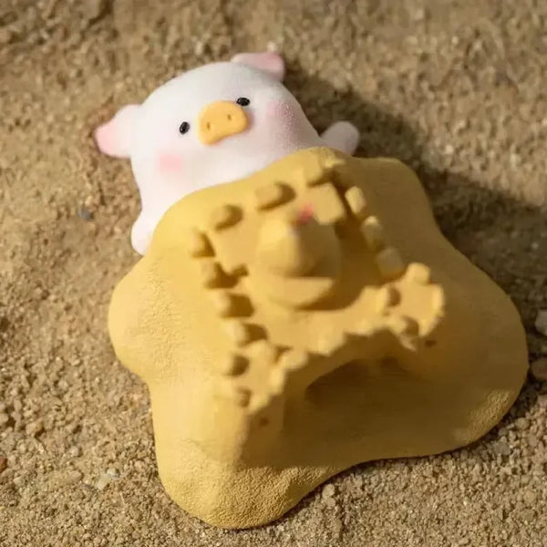 Lulu The Piggy Beach Party Blind Box