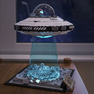 UFO Flying saucer Building block Alien Ship Spacecraft Astronaut Creative assembly ornament puzzle toy boy gift - Bear Hugs