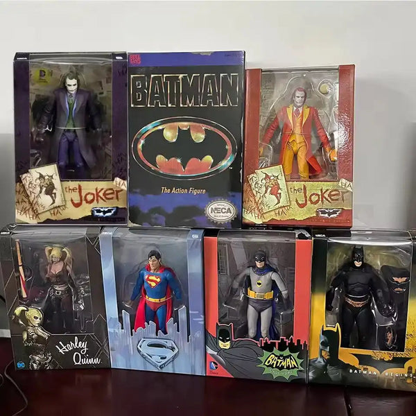 DeeCee Heroes & Villains Figurines (18 cm)