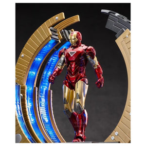 ZD Toys: Marvel Avengers Suit Up Gantry With Iron Man Mark 06 - Action Figure 4 Inch - Bear Hugs