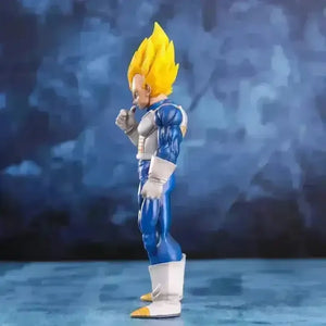 Bandai Dragon Ball Z Vegeta Figurine (29 cm) - Bear Hugs