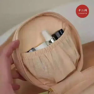British Luxury Goddess Round Makeup Bag - Bear Hugs
