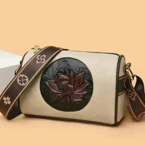 Casual Retro Soft Leather Handbag - Bear Hugs