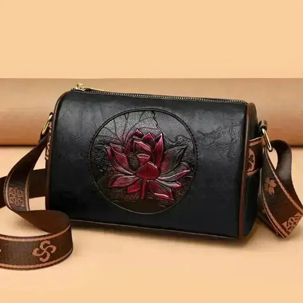 Casual Retro Soft Leather Handbag - Bear Hugs
