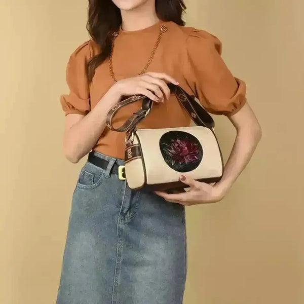 Casual Retro Soft Leather Handbag - Bear Hugs
