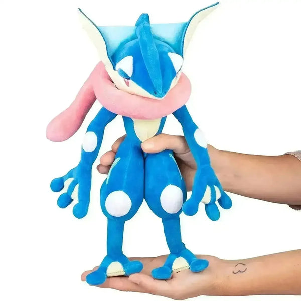 Champion Greninja Plushie (30 cm) - Bear Hugs