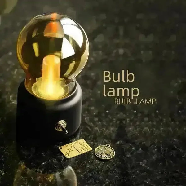 Creative Retro Lamp Bulb Night Light - Bear Hugs