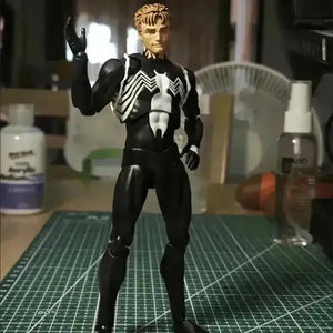 CT Toys Spider-Man Venom Suit Figurine (15 cm) - Bear Hugs