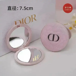 D Luxe Designer Portable Makeup Mirror - Bear Hugs