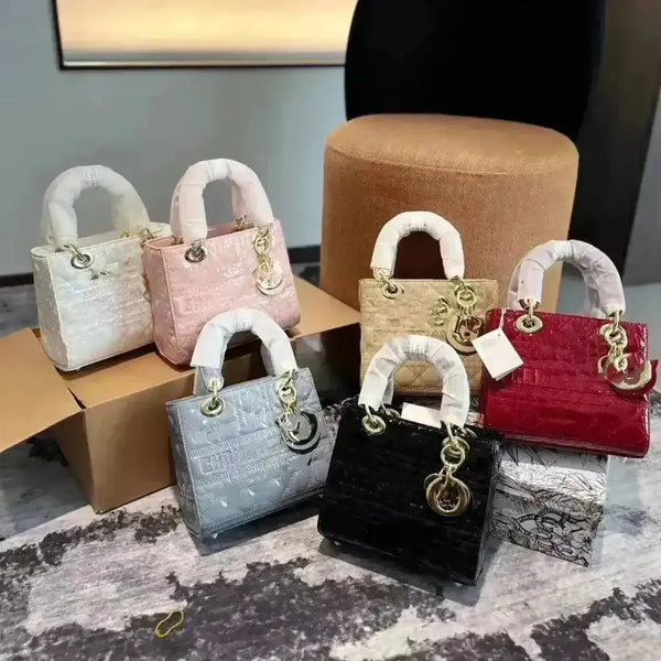 D Luxe Premium Diana Handbag - Bear Hugs