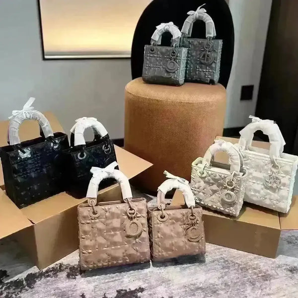 D Luxe Premium Diana Handbag - Bear Hugs