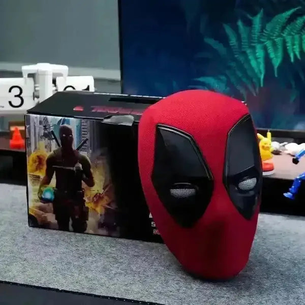 Deadpool Moving Eyes Cosplay Face Mask - Bear Hugs