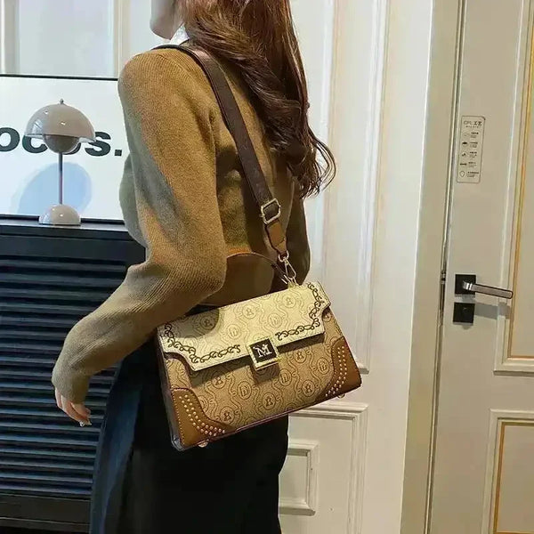 Designer M Korean Handbag - Bear Hugs