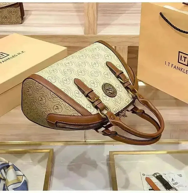 Designer Retro Luxe Handbag - Bear Hugs