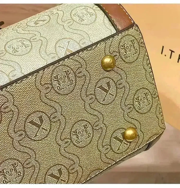 Designer Retro Luxe Handbag - Bear Hugs