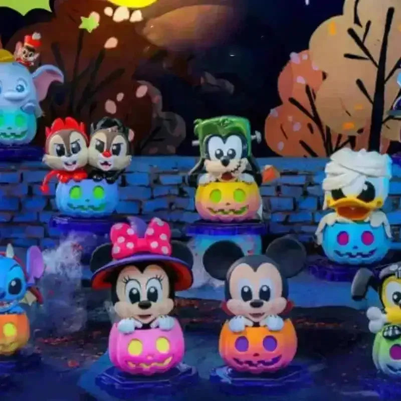 Disney Mickey Mouse And Friends Pumpkin Series Blind Box - Bear Hugs