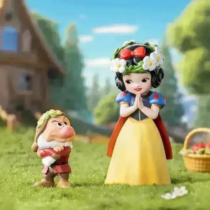 Disney Snow White Classic Series Blind Box - Bear Hugs