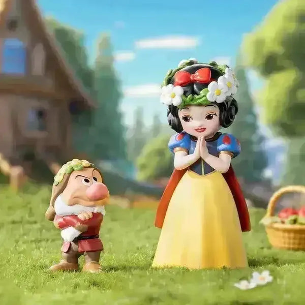 Disney Snow White Classic Series Blind Box - Bear Hugs