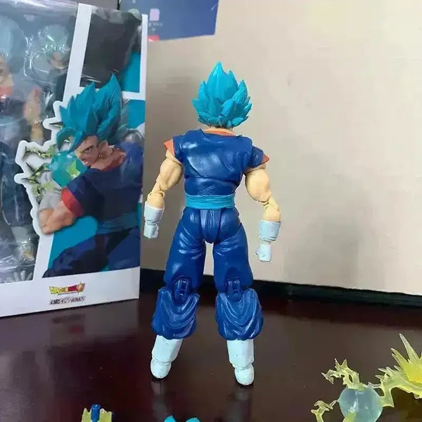 Dragon Ball Z Vegito Action Figurine (15 cm) - Bear Hugs