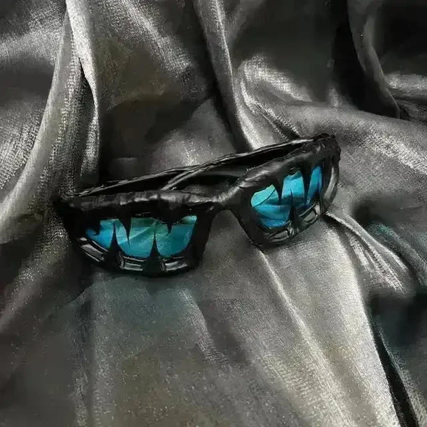 Drip Glue Venom Sunglasses - Bear Hugs