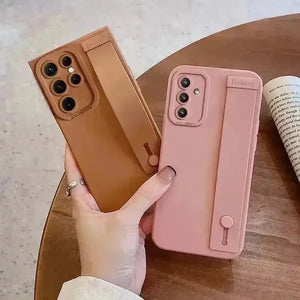 Dynamic Hand Band Silicone Case (For Samsung) - Bear Hugs
