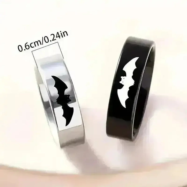 Elegant Batman Ring - Bear Hugs
