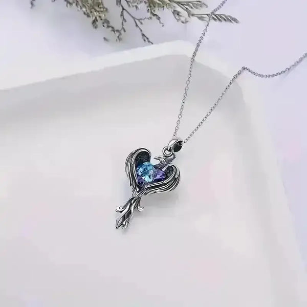 Exquisite Phoenix Heart Pendant - Bear Hugs