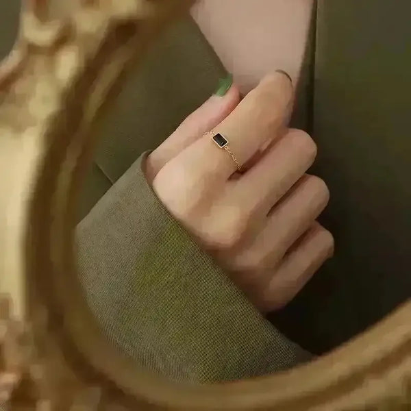 Golden Zirconia Chain Ring - Bear Hugs