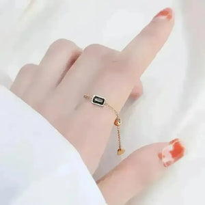 Golden Zirconia Chain Ring - Bear Hugs