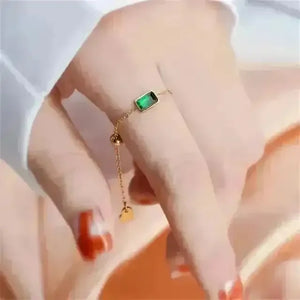 Golden Zirconia Chain Ring - Bear Hugs