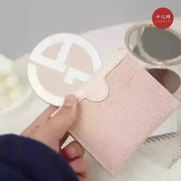 High-end Luxury Designer Makeup Mirror - Bear Hugs