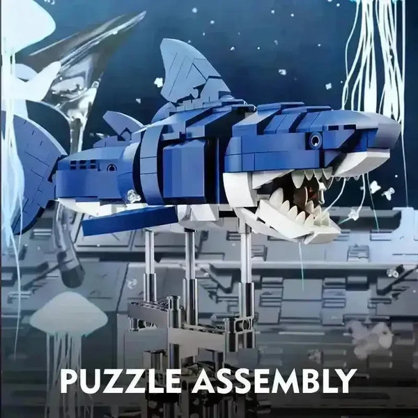 Jaw-some Shark Building Set (687 Pcs) - Bear Hugs