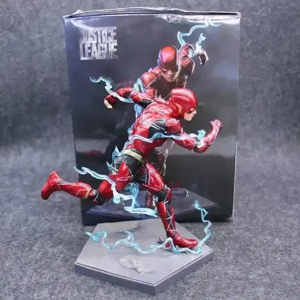 Justice League The Flash Action Figure (18 cm) - Bear Hugs