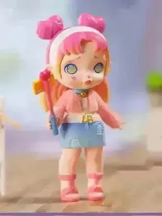 Laura Fashion Trendsetter Series Figurine - Bear Hugs
