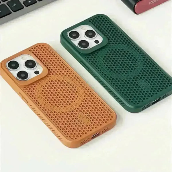 Luxury Matte Heat Dissipation Case (For iPhones) - Bear Hugs