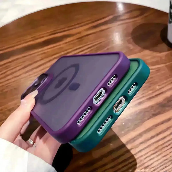 Luxury Translucent Magsafe Phone Case (For iPhones) - Bear Hugs