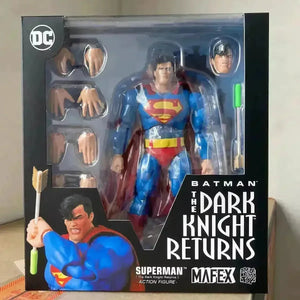 MAFEX Superman Dark Knight Figure (16 cm) - Bear Hugs