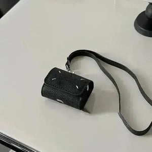 Maison Margiela Minimalist Case (For Airpods) - Bear Hugs