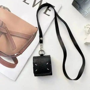 Maison Margiela Minimalist Case (For Airpods) - Bear Hugs