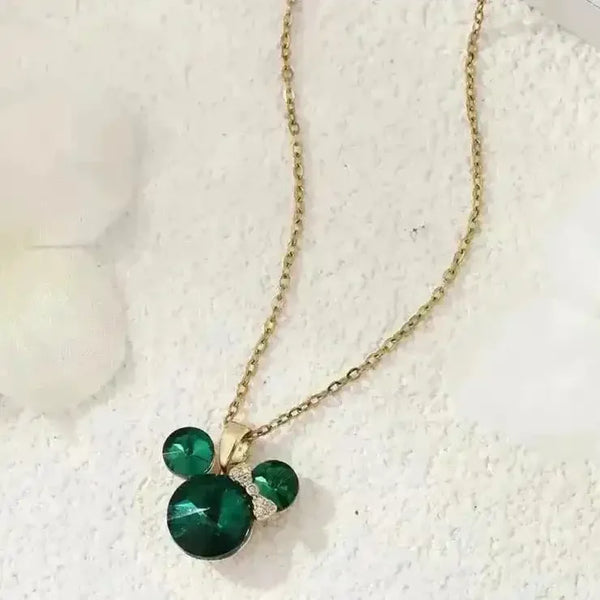 Majestic Minnie Pendant - Bear Hugs