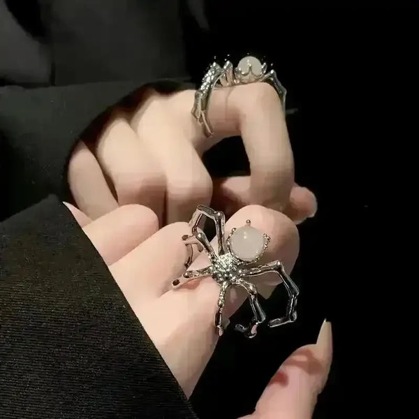 Majestic Spider Pearl Ring - Bear Hugs