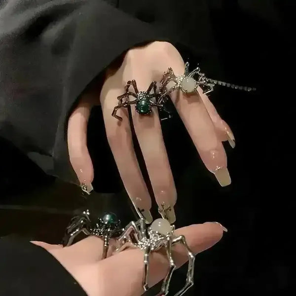 Majestic Spider Pearl Ring - Bear Hugs